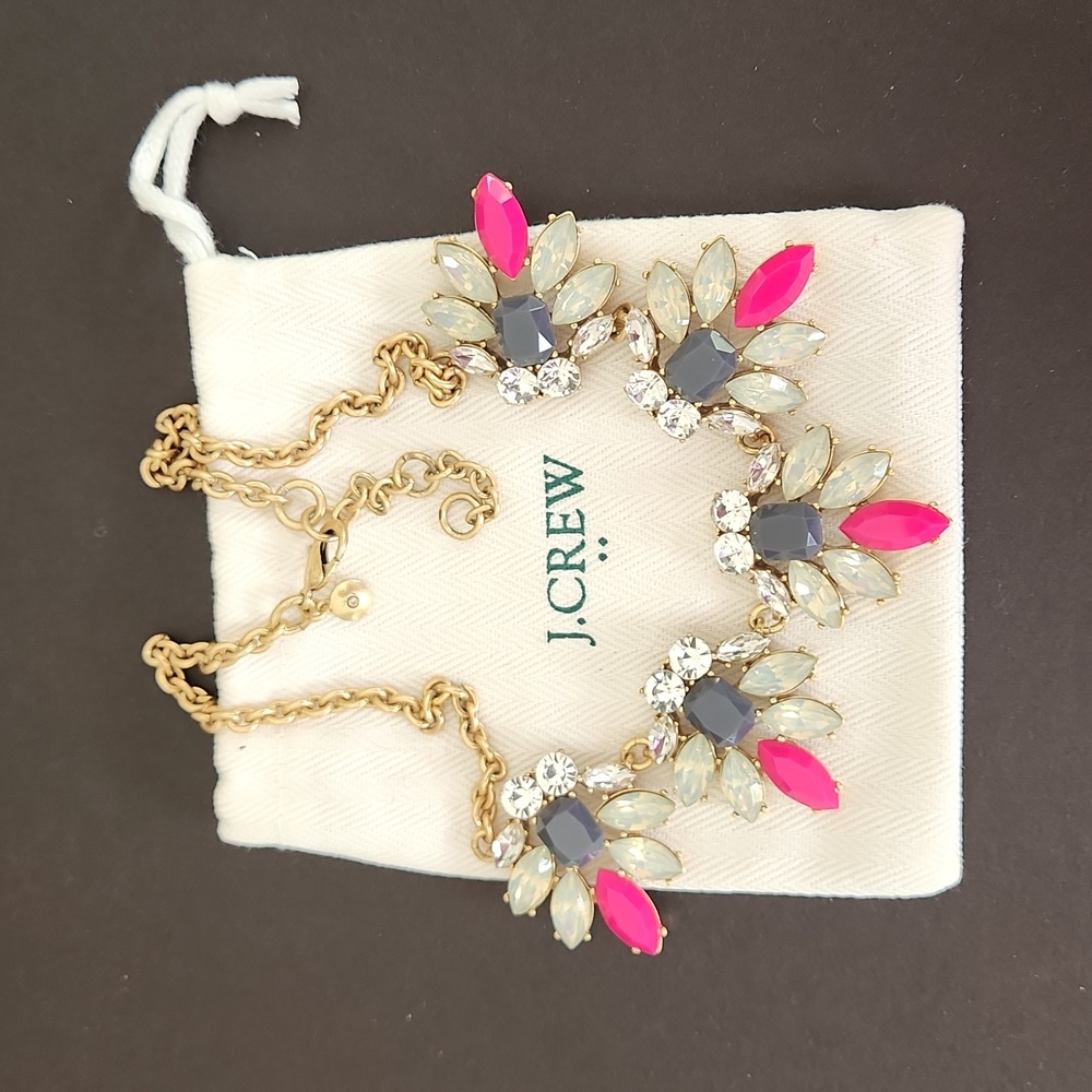 J Crew Factory Pink and Crystal Statement Necklace - Picture 4 of 4